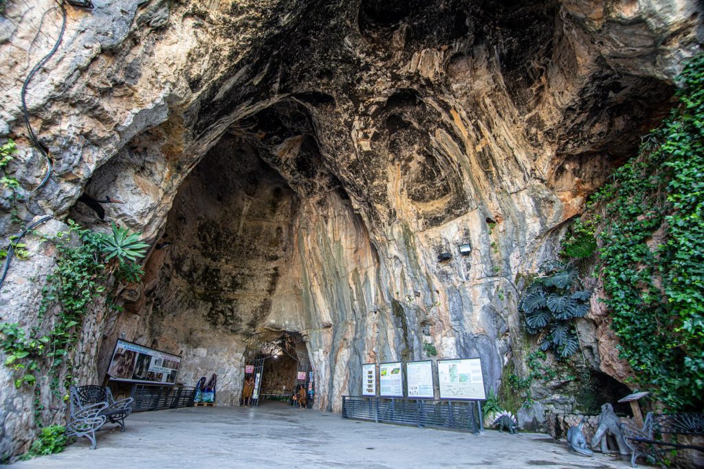 Cova de les Calaveres near Benidoleig on the Costa Blanca