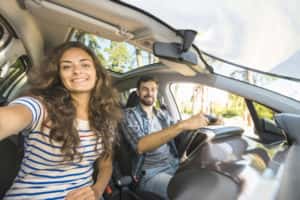 Alquiler de coches en Aeropuerto Valencia con conductor adicional gratis